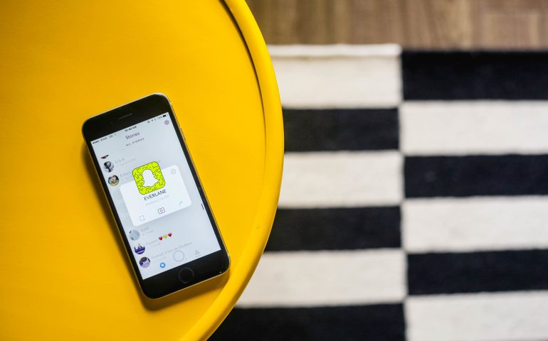 How to Use Snapchat for Business: 5 Tips from Everlane