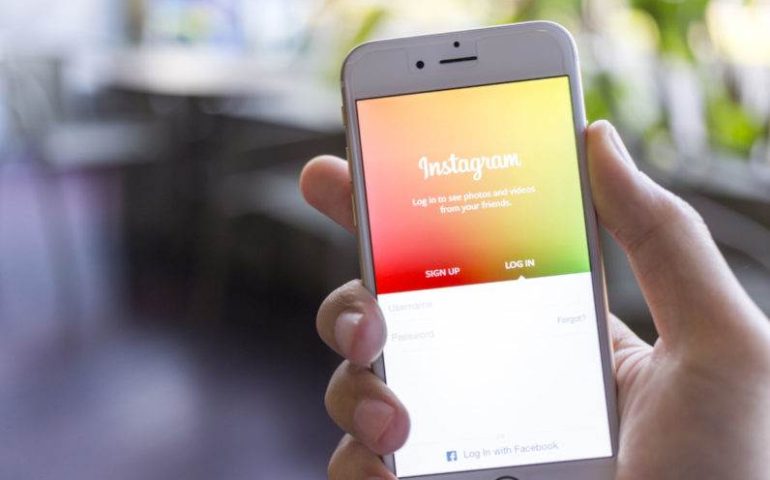 Instagram Launches Live Video and Disappearing Messages